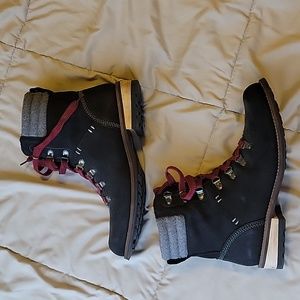 Women's waterproof black winter Kodiak Surrey II boots